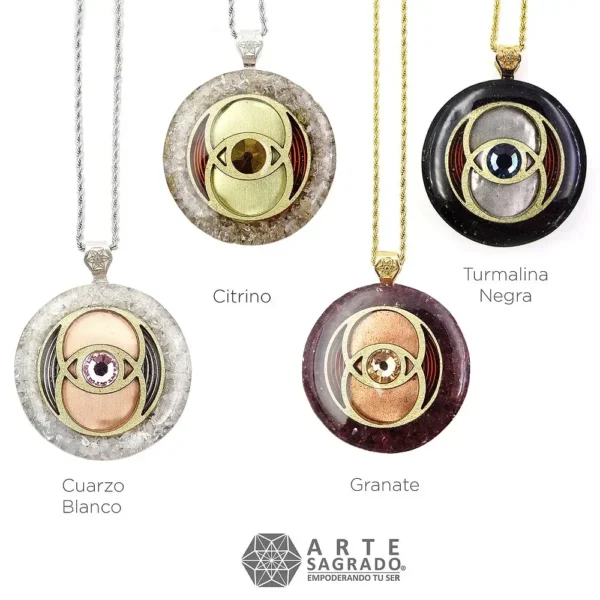 Vista de todos los collares de la colección Orgón Vesica Piscis con Cuarzo a elegir con Cristal Swarovski® sobre fondo blanco