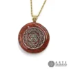 Vista frontal del Collar Mini Orgón Sri Yantra en Plata 0.925 con Jaspe Rojo con cadena de acero inoxidable sobre fondo blanco