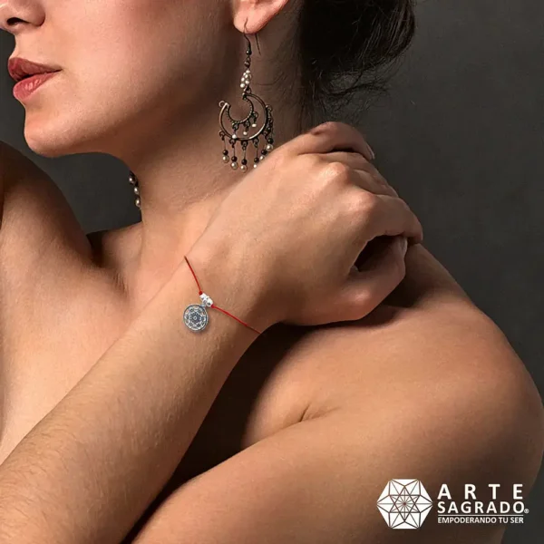 Pulsera de Hilo Rojo con Cubo de Metatrón o Flor de la Vida en Plata 0.925 por Arte Sagrado